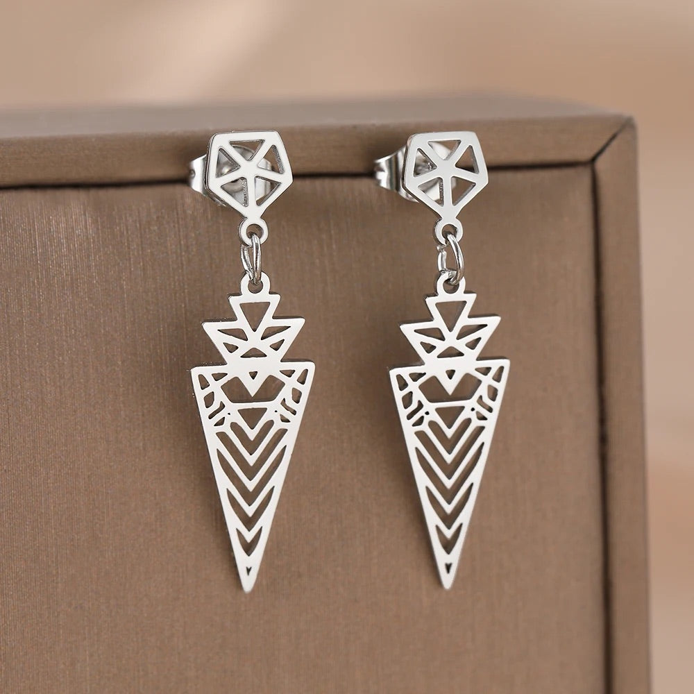 Aretes Triángulos Huecos